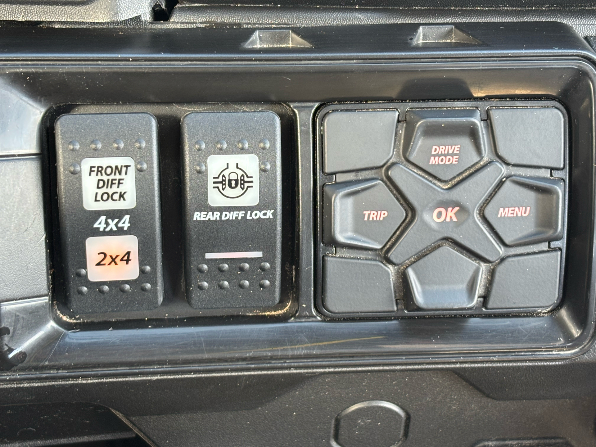 2024 Can-Am Defender MAX Limited in Columbia, Missouri - Photo 9