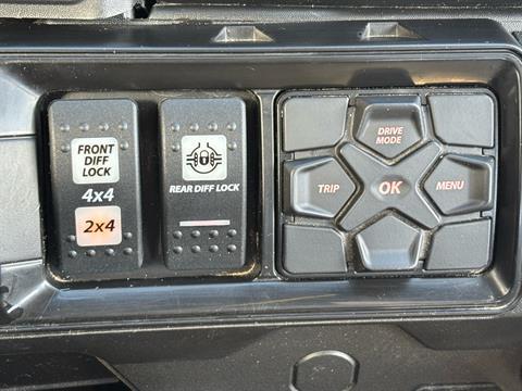 2024 Can-Am Defender MAX Limited in Columbia, Missouri - Photo 9