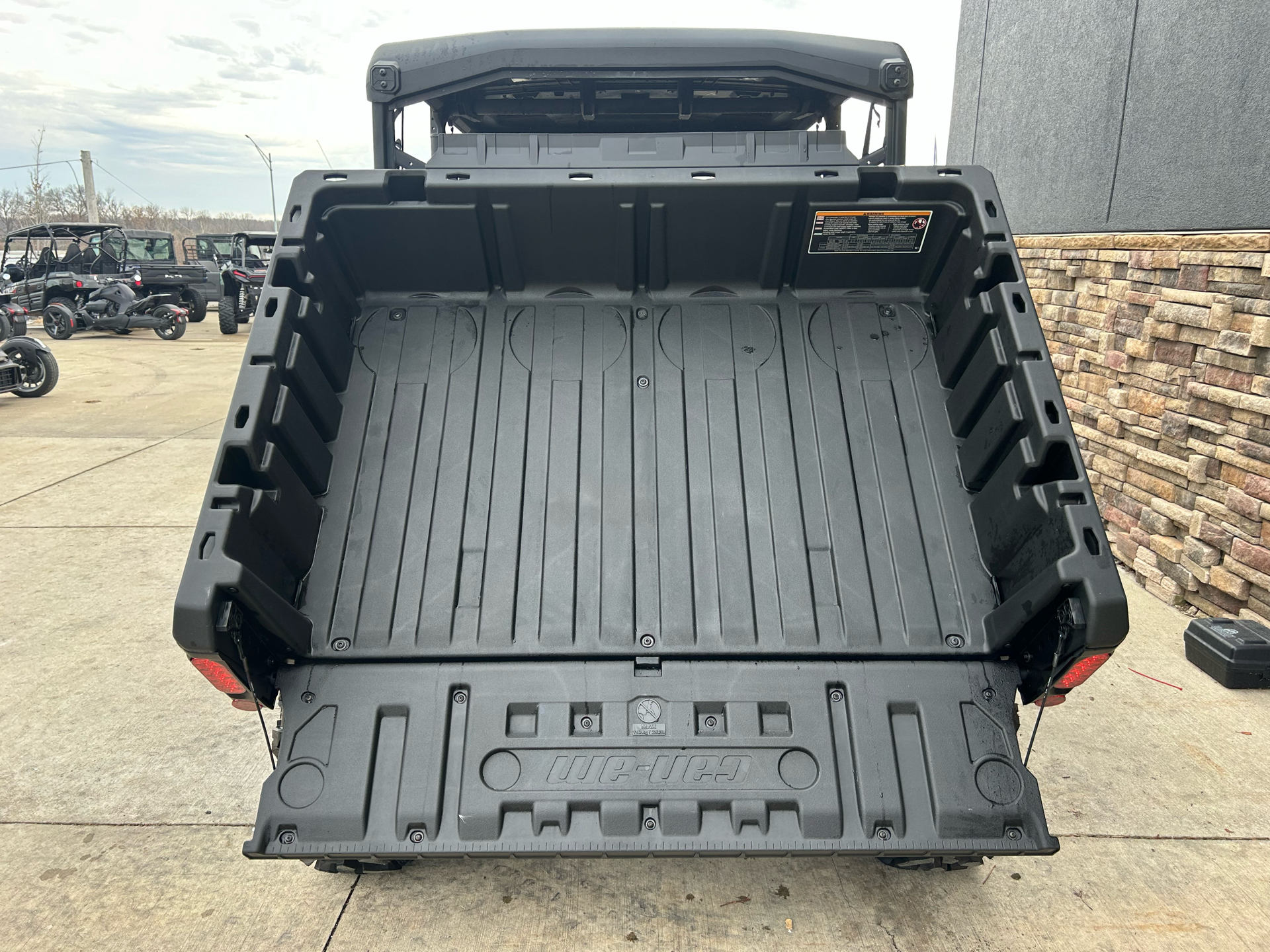 2024 Can-Am Defender MAX XT HD10 in Columbia, Missouri - Photo 6
