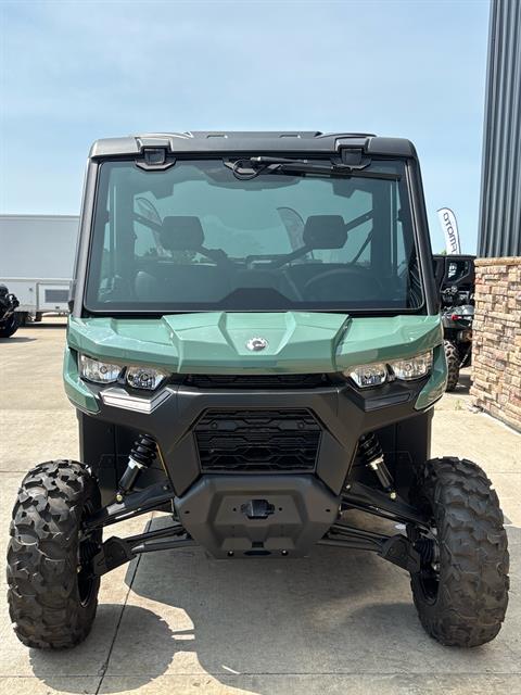 2025 Can-Am Defender DPS CAB in Columbia, Missouri - Photo 13