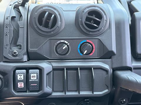 2025 Can-Am Defender DPS CAB in Columbia, Missouri - Photo 6