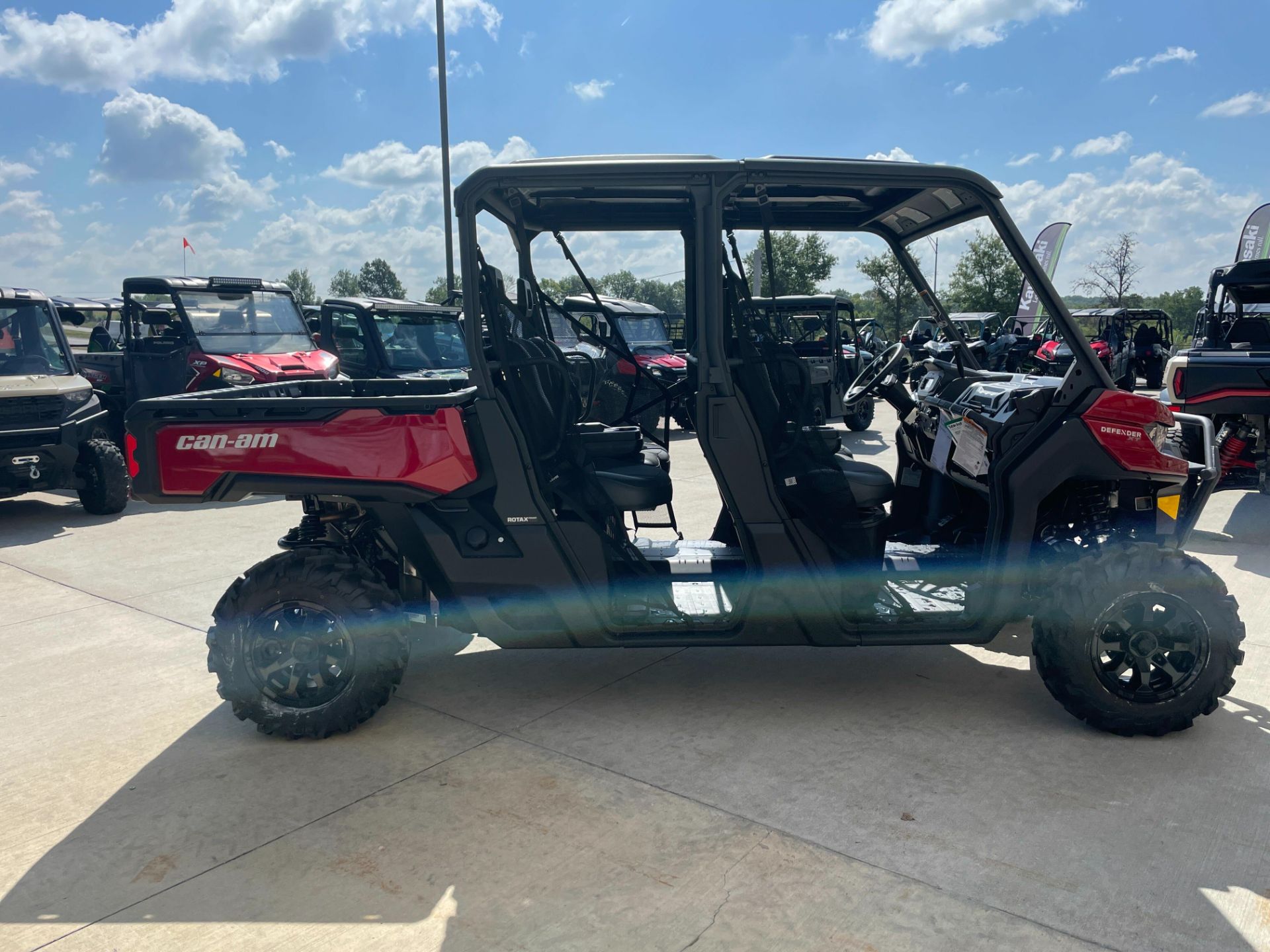 2024 Can-Am Defender MAX XT HD10 in Columbia, Missouri - Photo 6