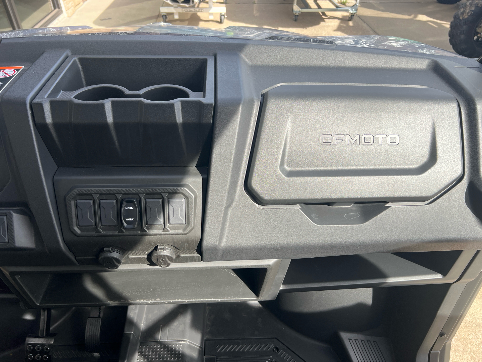 2024 CFMOTO UForce 1000 XL in Columbia, Missouri - Photo 5