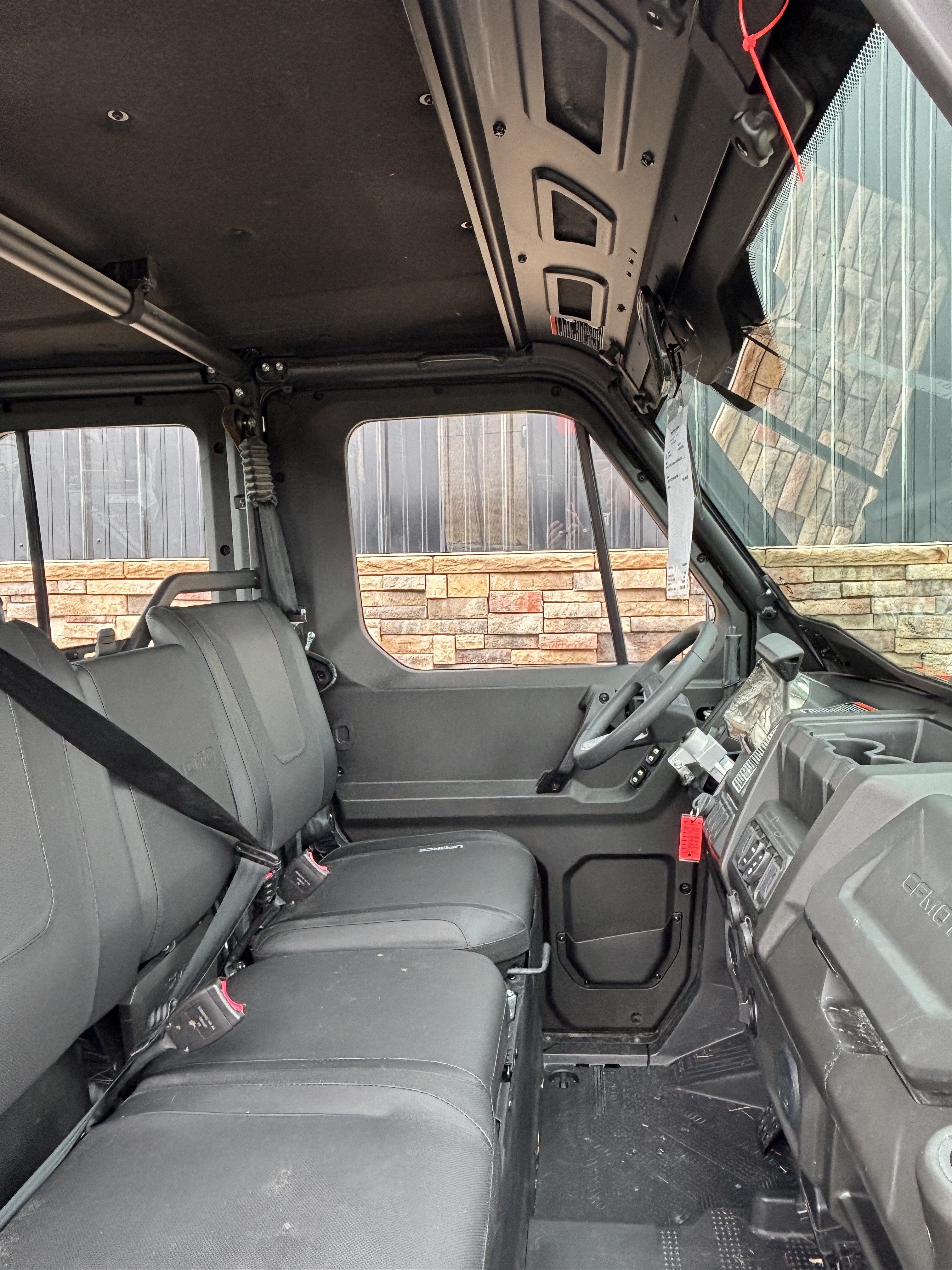 2024 CFMOTO UForce 1000 XL in Columbia, Missouri - Photo 9