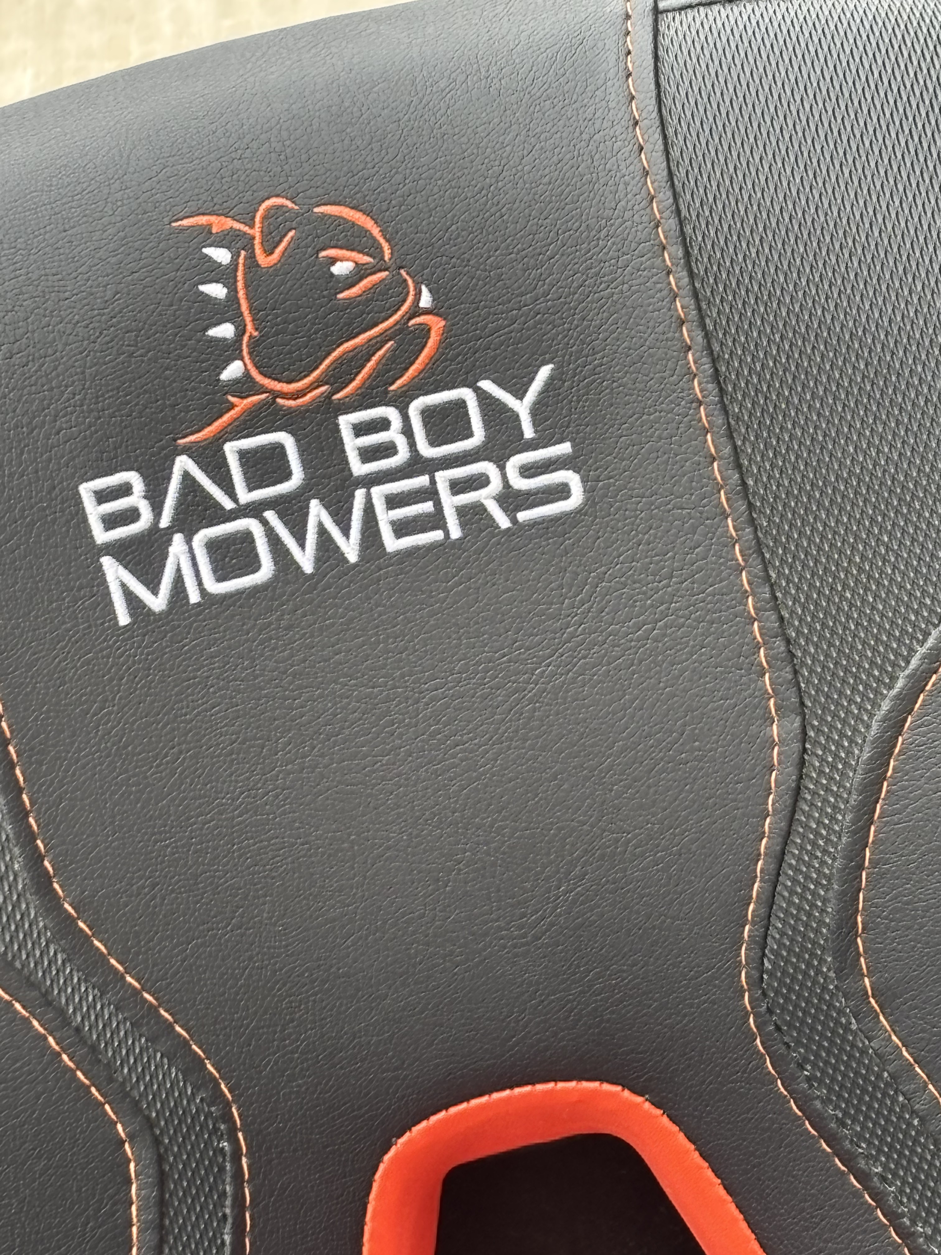 2026 Bad Boy Mowers MZ Rambler 42 in. Kawasaki FR651V 21.5 hp in Columbia, Missouri - Photo 7