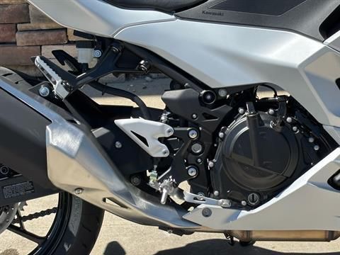 2025 Kawasaki Ninja 500 ABS in Columbia, Missouri - Photo 4