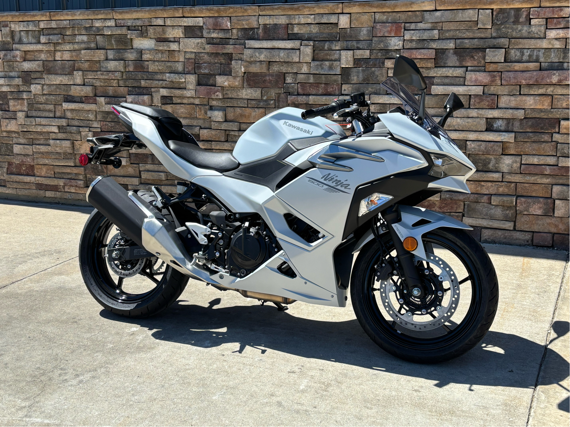 2025 Kawasaki Ninja 500 ABS in Columbia, Missouri - Photo 2