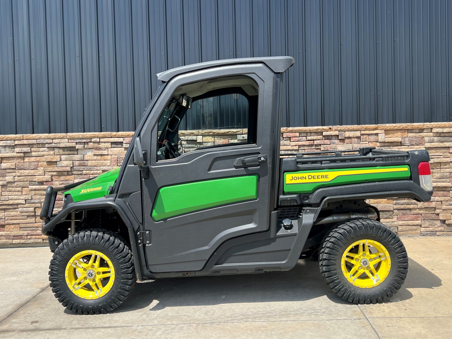 2023 John Deere XUV835M HVAC Cab in Columbia, Missouri - Photo 1