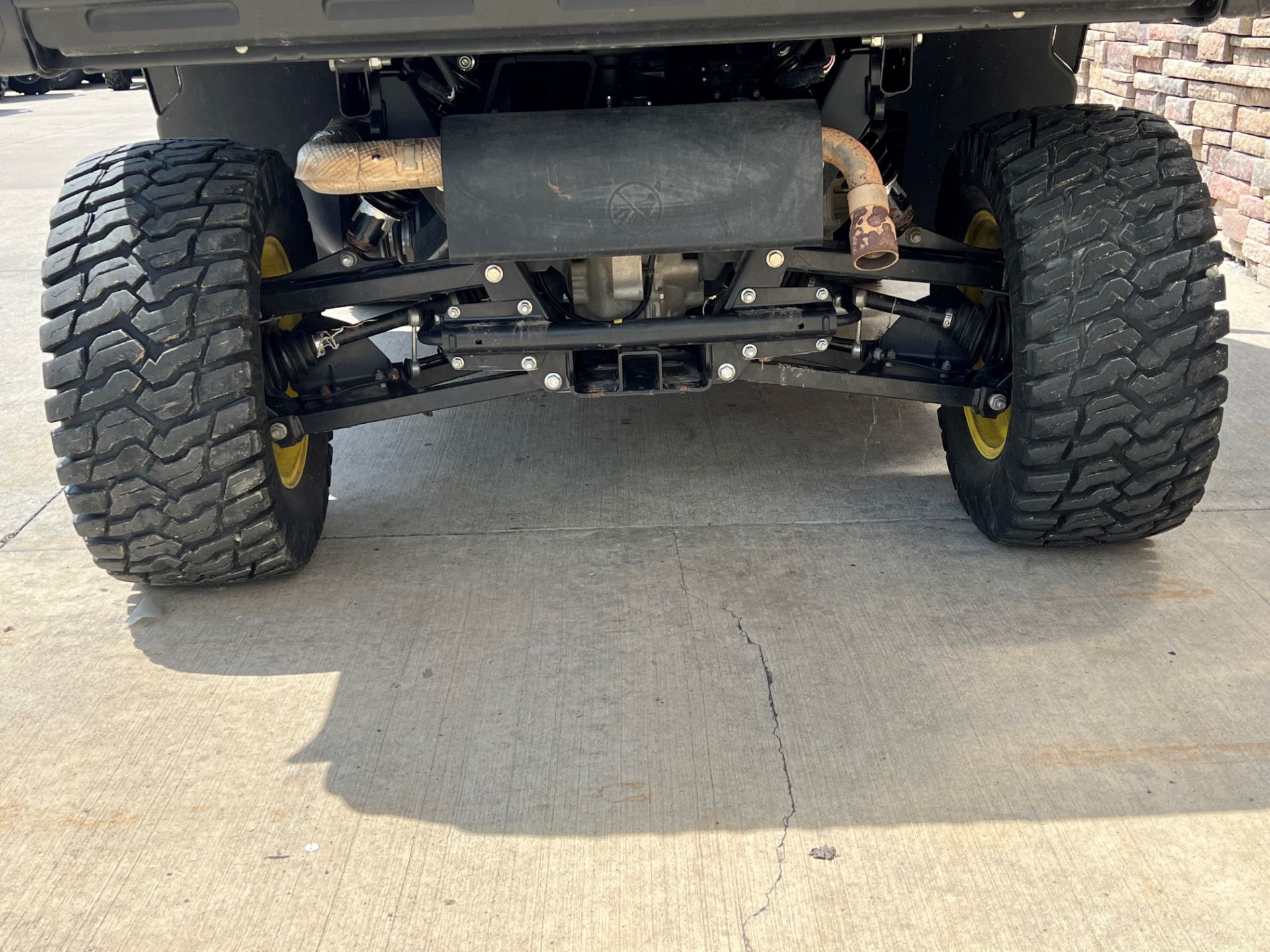 2023 John Deere XUV835M HVAC Cab in Columbia, Missouri - Photo 6
