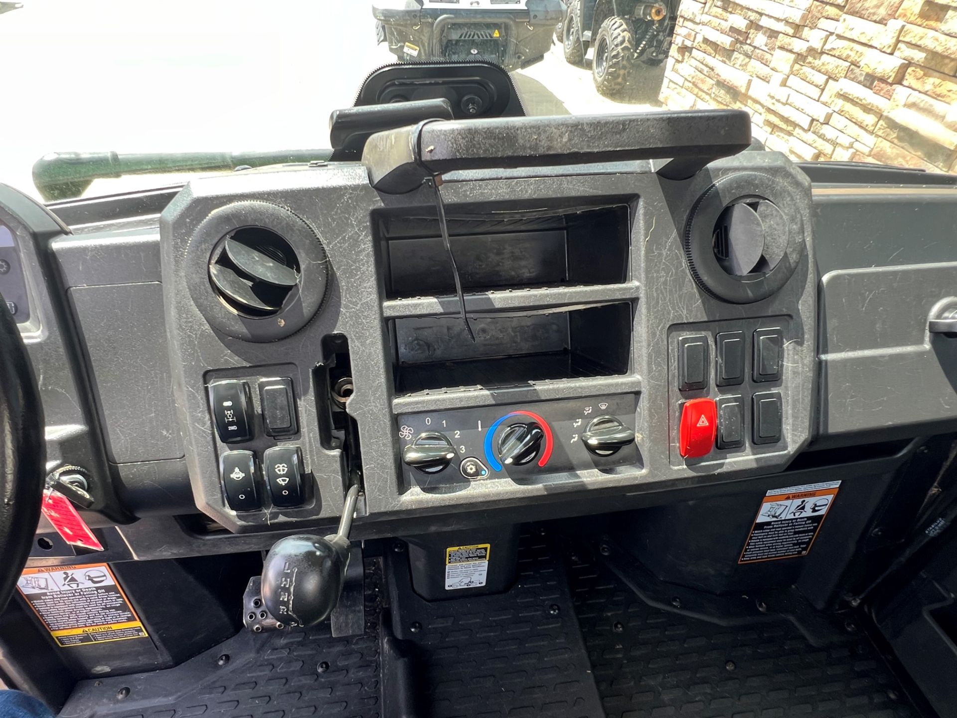 2023 John Deere XUV835M HVAC Cab in Columbia, Missouri - Photo 8