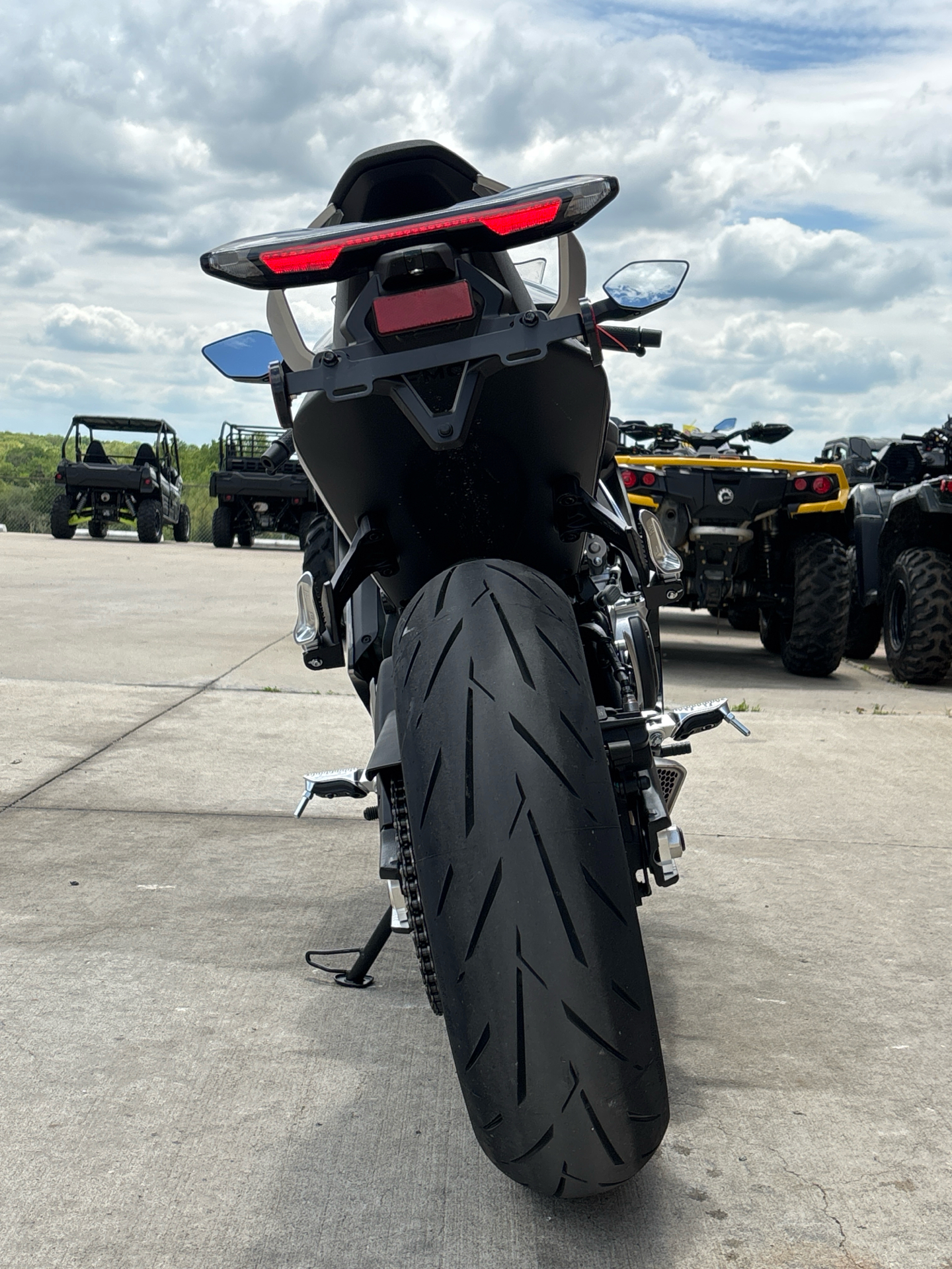 2025 CFMOTO 675SS in Columbia, Missouri - Photo 11