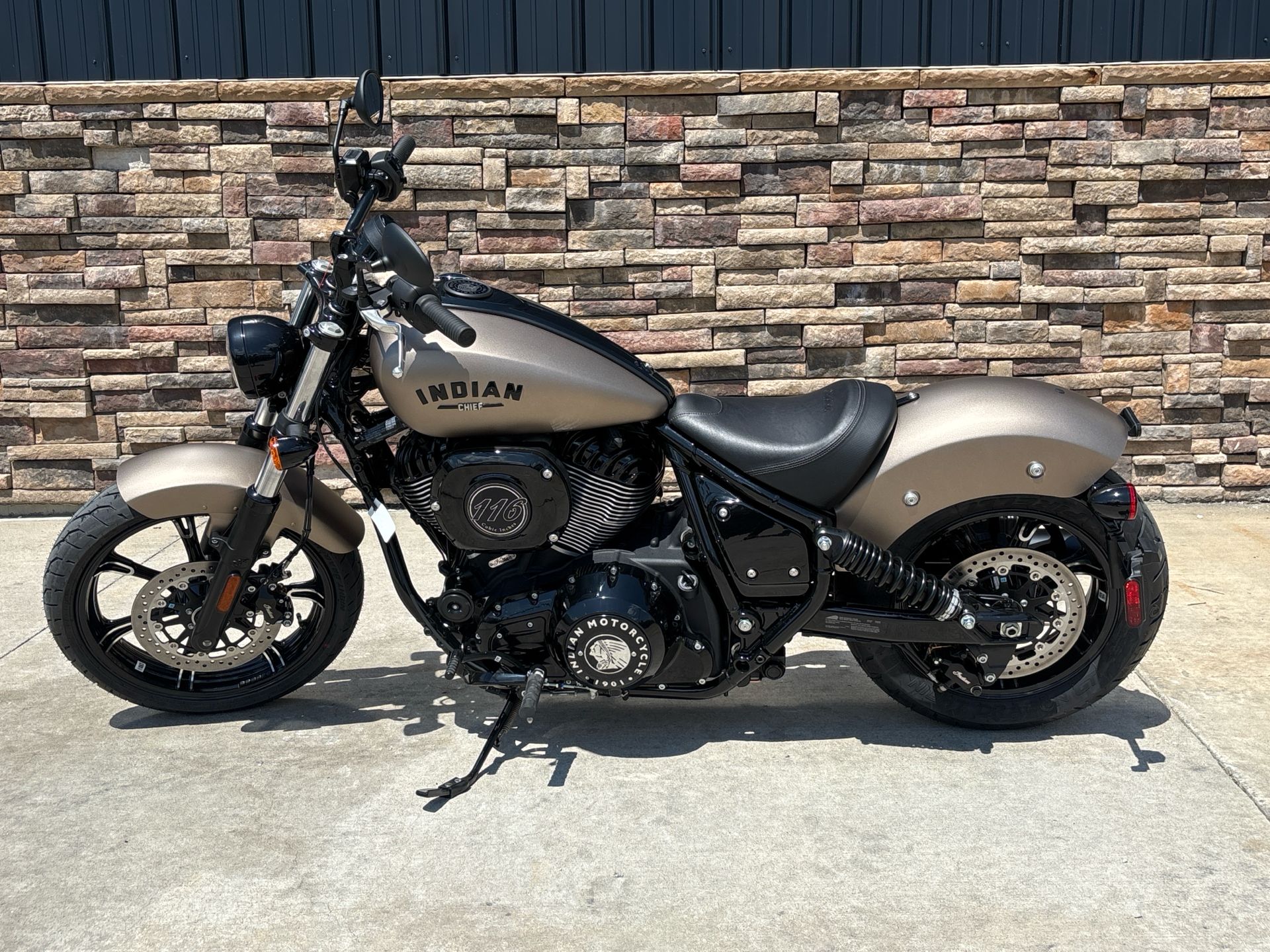 2024 Indian Motorcycle Chief Dark Horse® Icon in Columbia, Missouri - Photo 1