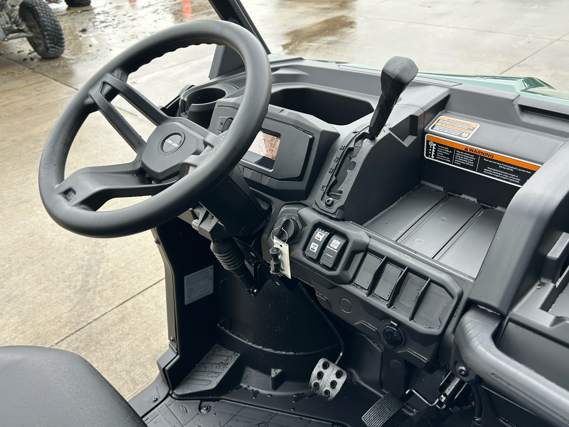 2025 Can-Am Defender HD7 in Columbia, Missouri - Photo 6