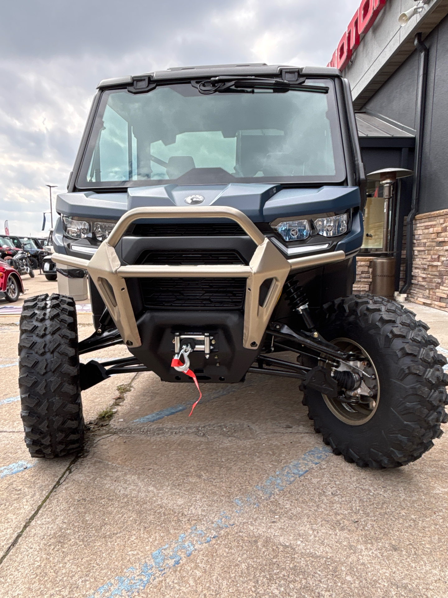 2025 Can-Am Defender Limited in Columbia, Missouri - Photo 4