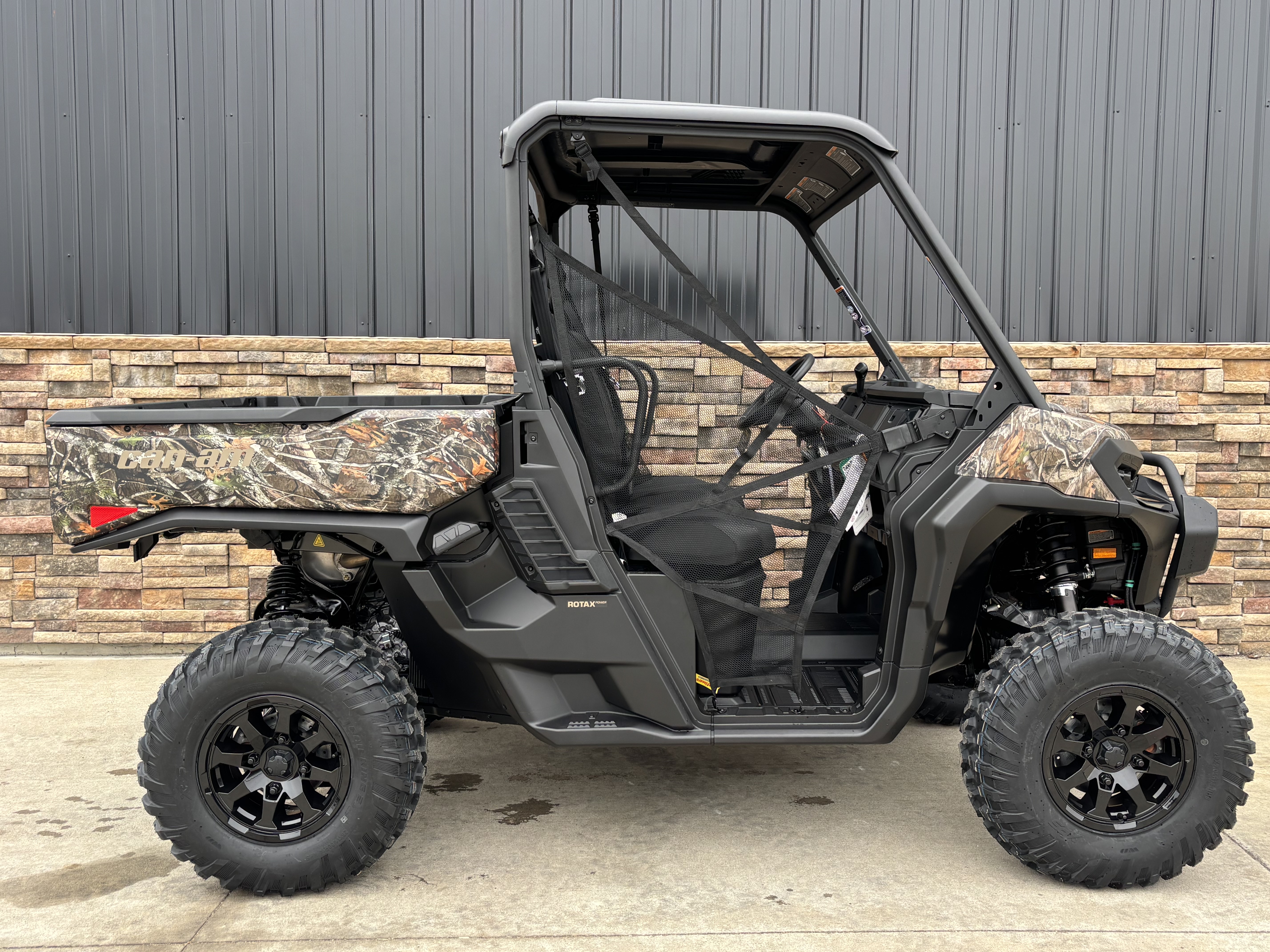 2026 Can-Am Defender XT HD11 in Columbia, Missouri - Photo 1