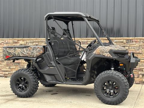 2026 Can-Am Defender XT HD11 in Columbia, Missouri - Photo 3