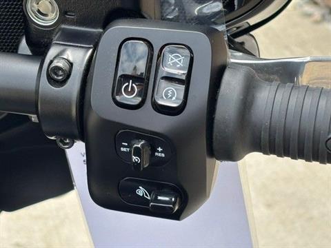 2025 Indian Motorcycle Roadmaster® PowerPlus Dark Horse® with PowerBand Audio Package in Columbia, Missouri - Photo 14