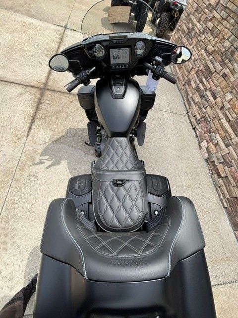 2025 Indian Motorcycle Roadmaster® PowerPlus Dark Horse® with PowerBand Audio Package in Columbia, Missouri - Photo 15
