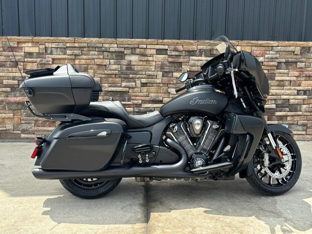 2025 Indian Motorcycle Roadmaster® PowerPlus Dark Horse® with PowerBand Audio Package in Columbia, Missouri - Photo 16