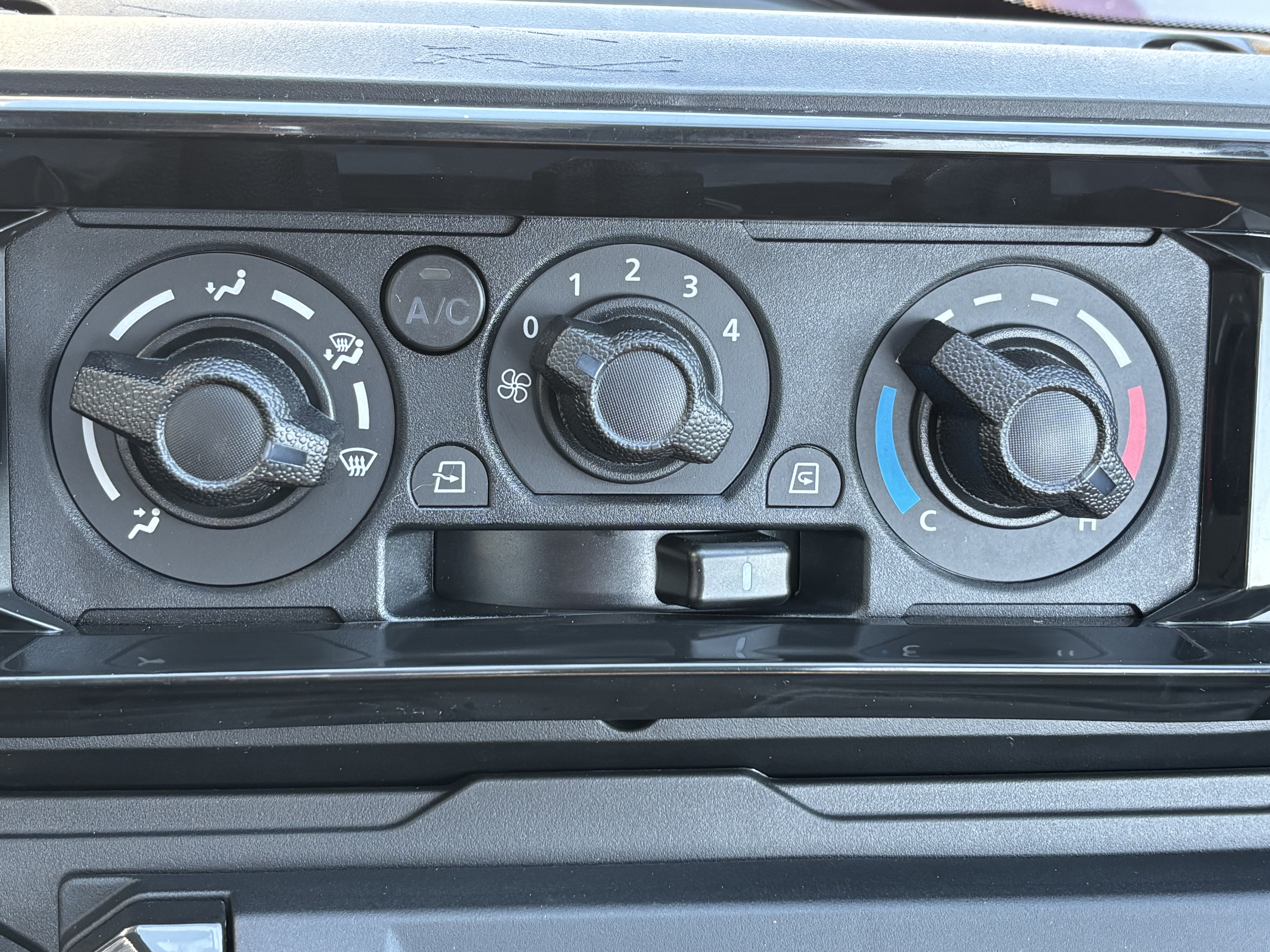 2026 Kawasaki RIDGE Platinum Ranch Edition HVAC in Columbia, Missouri - Photo 8