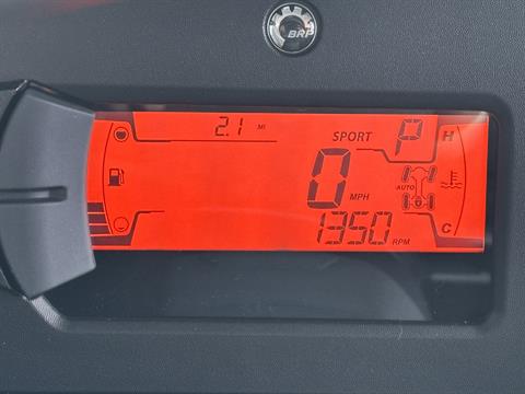 2026 Can-Am Defender MAX Limited HD11 in Columbia, Missouri - Photo 10