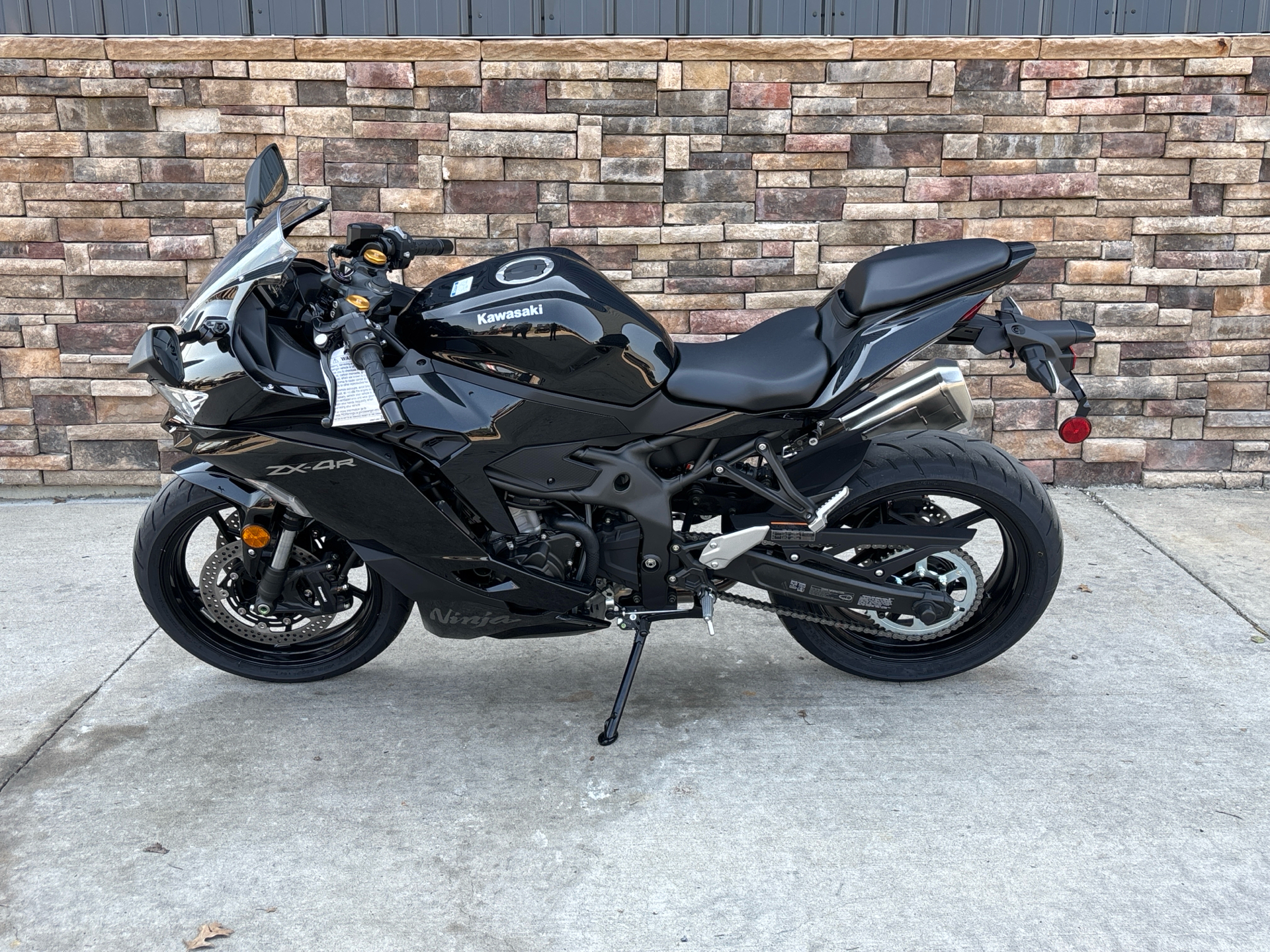 2025 Kawasaki Ninja ZX-4R ABS in Columbia, Missouri - Photo 12