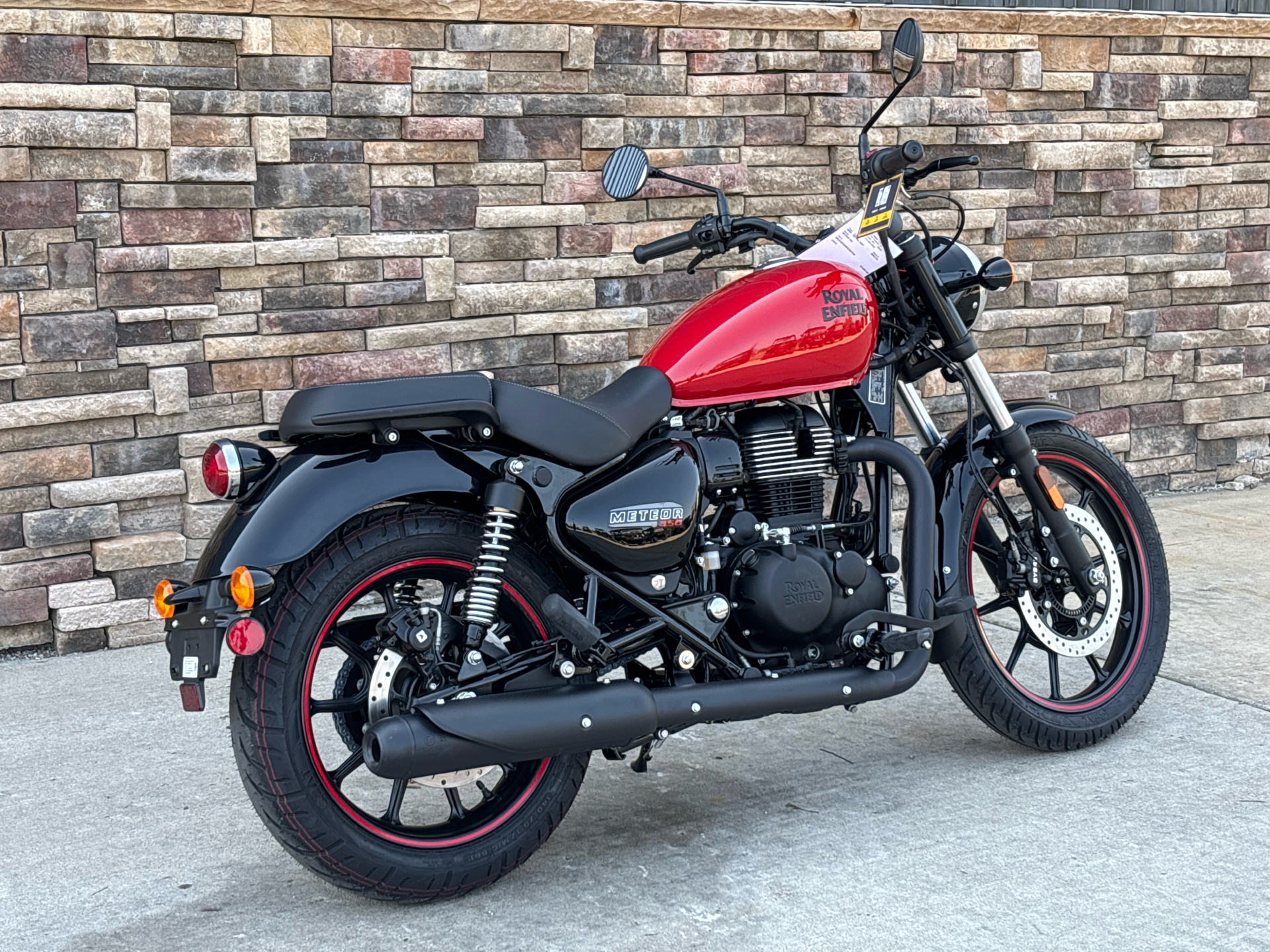 2024 Royal Enfield Meteor 350 in Columbia, Missouri - Photo 2