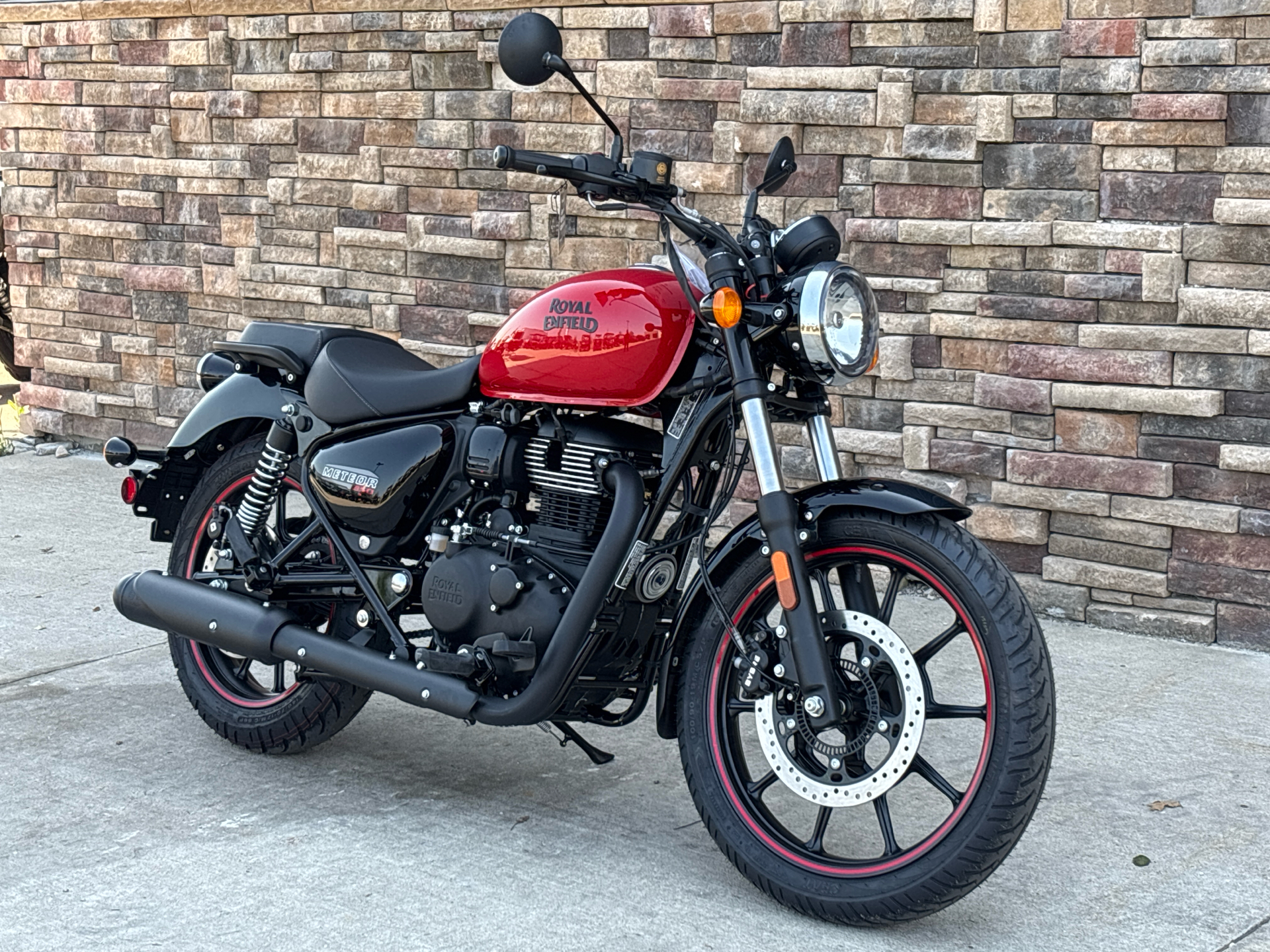 2024 Royal Enfield Meteor 350 in Columbia, Missouri - Photo 3