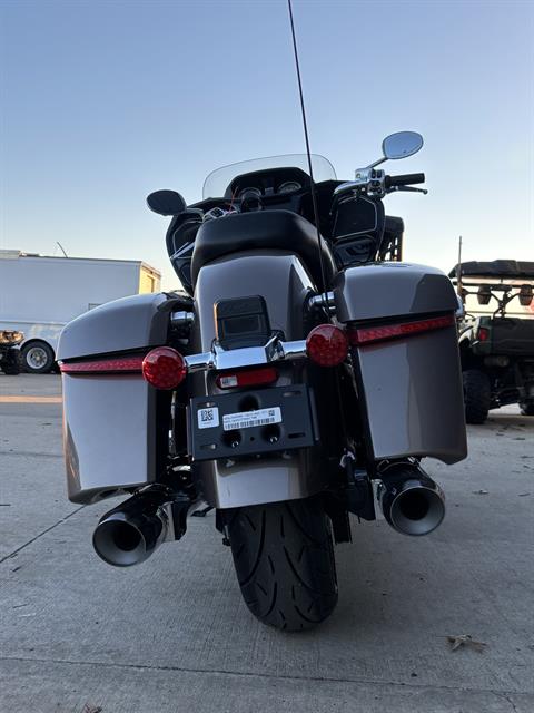 2026 Indian Motorcycle Challenger® Limited 112 with PowerBand Audio Package in Columbia, Missouri - Photo 4