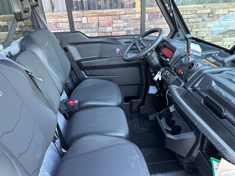 2025 Can-Am Defender Limited in Columbia, Missouri - Photo 6