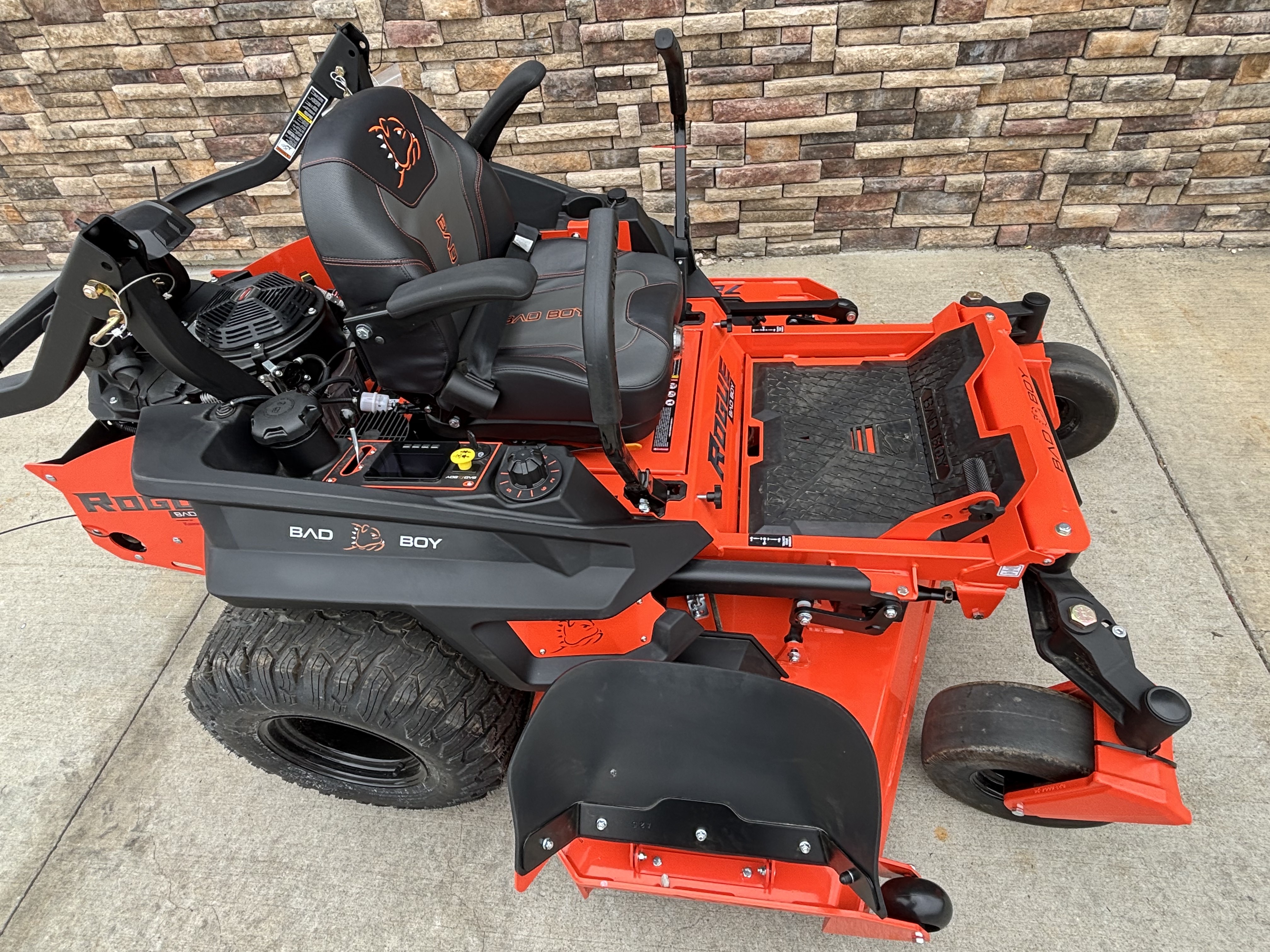 2026 Bad Boy Mowers Rogue 72 in. Kawasaki FX1000V EFI 38.5 hp in Columbia, Missouri - Photo 4