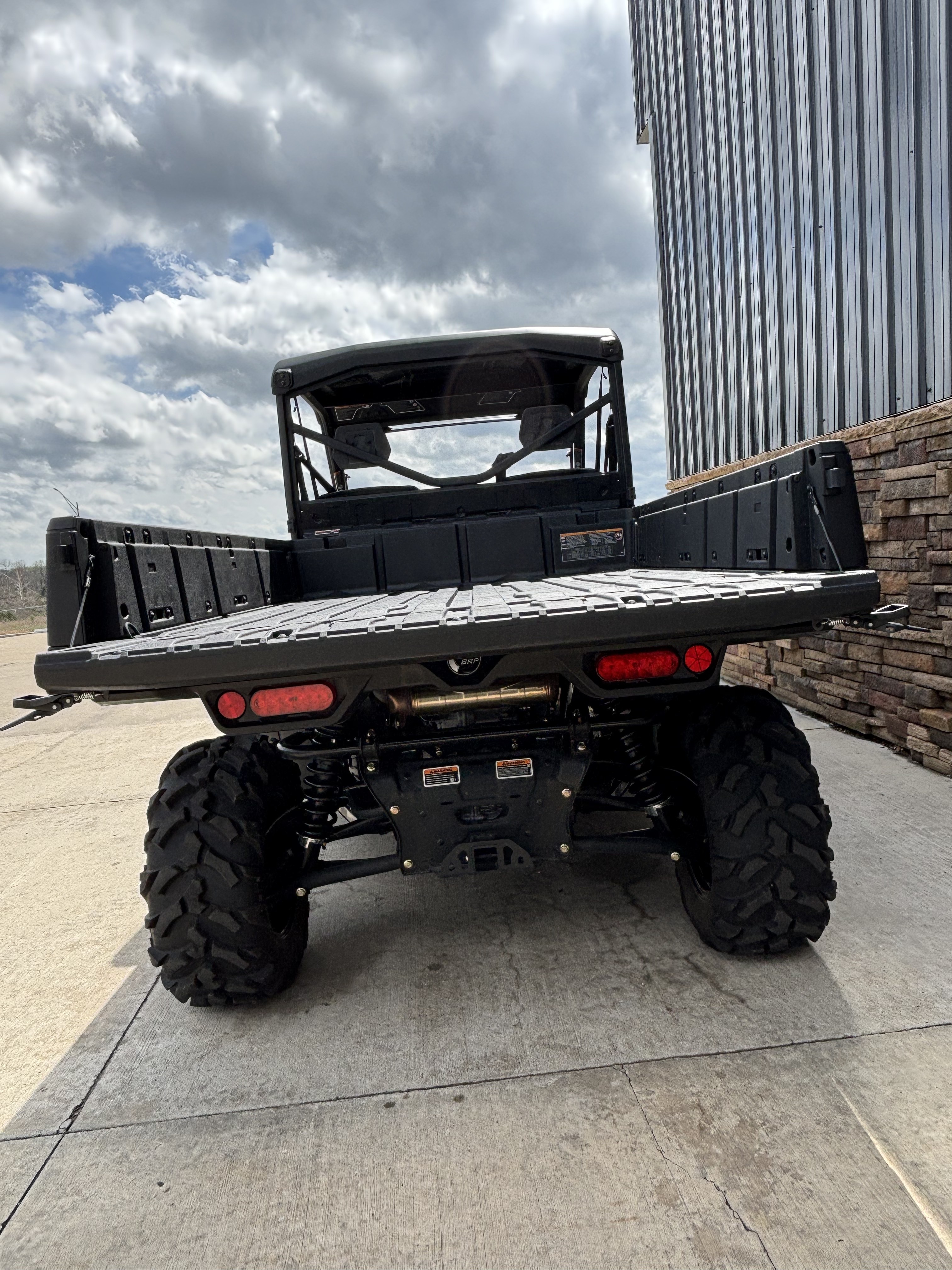 2025 Can-Am Defender PRO XT in Columbia, Missouri - Photo 15