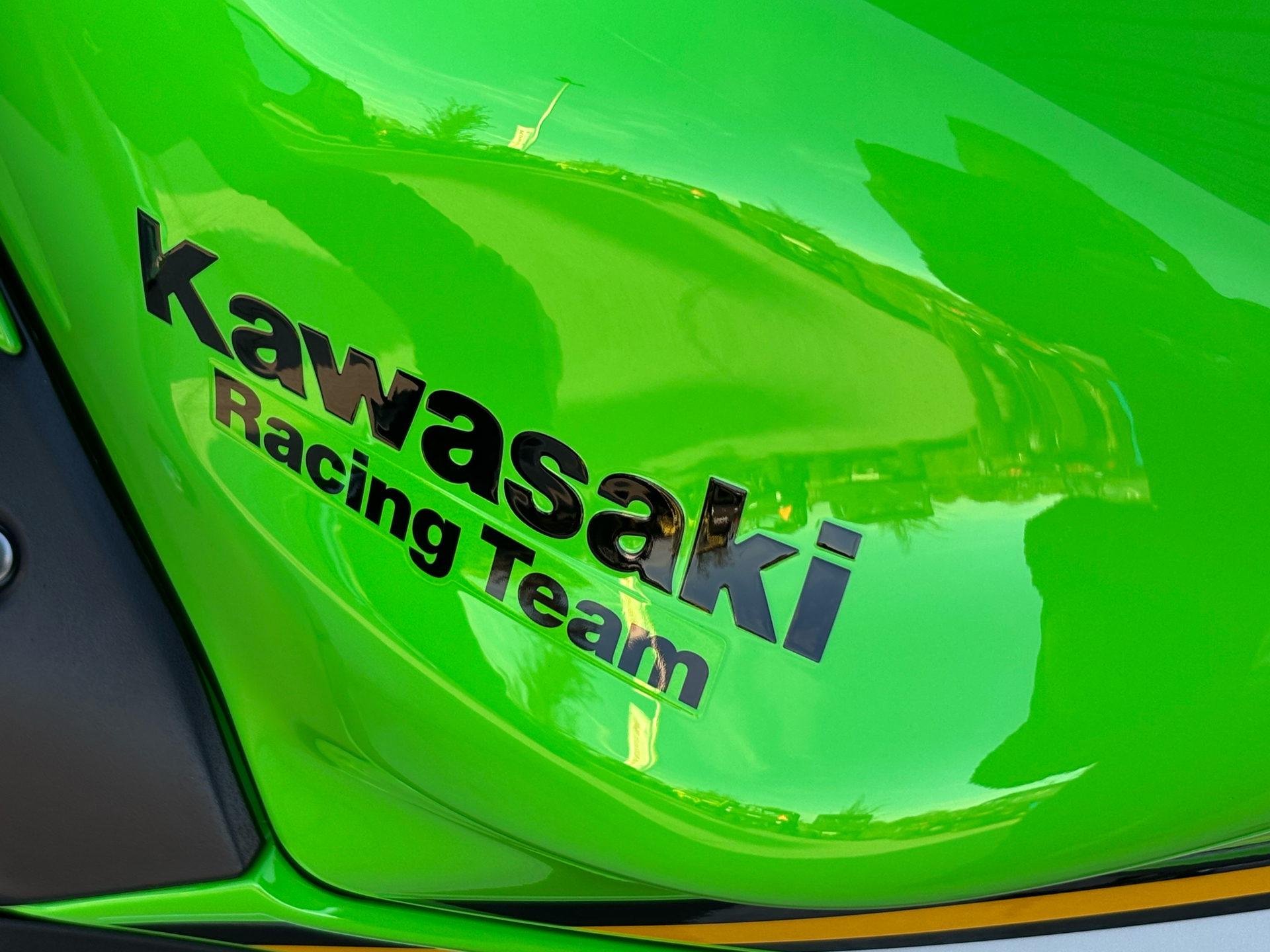 2025 Kawasaki Ninja 650 KRT Edition ABS in Columbia, Missouri - Photo 9