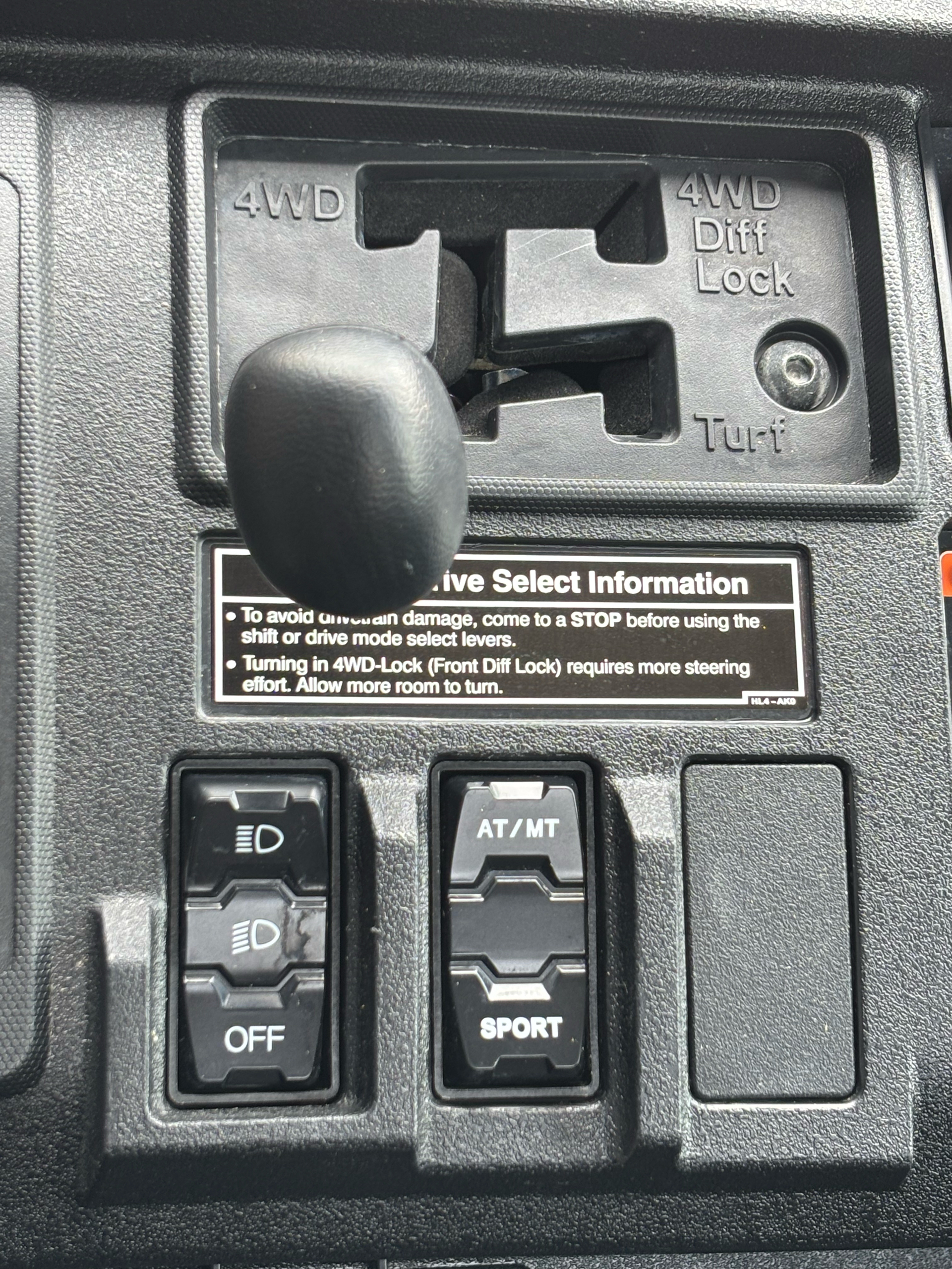 2025 Honda Pioneer 1000 Deluxe in Columbia, Missouri - Photo 10