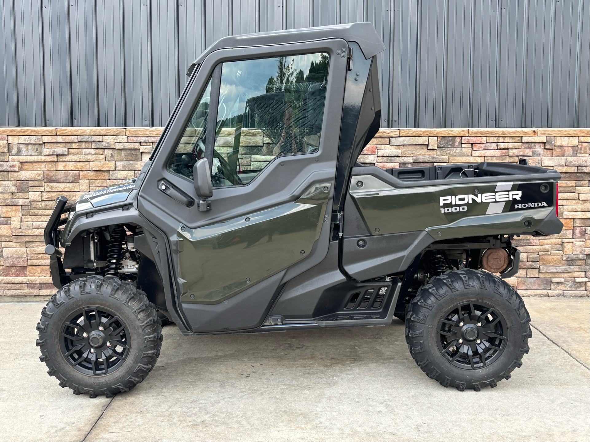 2025 Honda Pioneer 1000 Deluxe in Columbia, Missouri - Photo 15