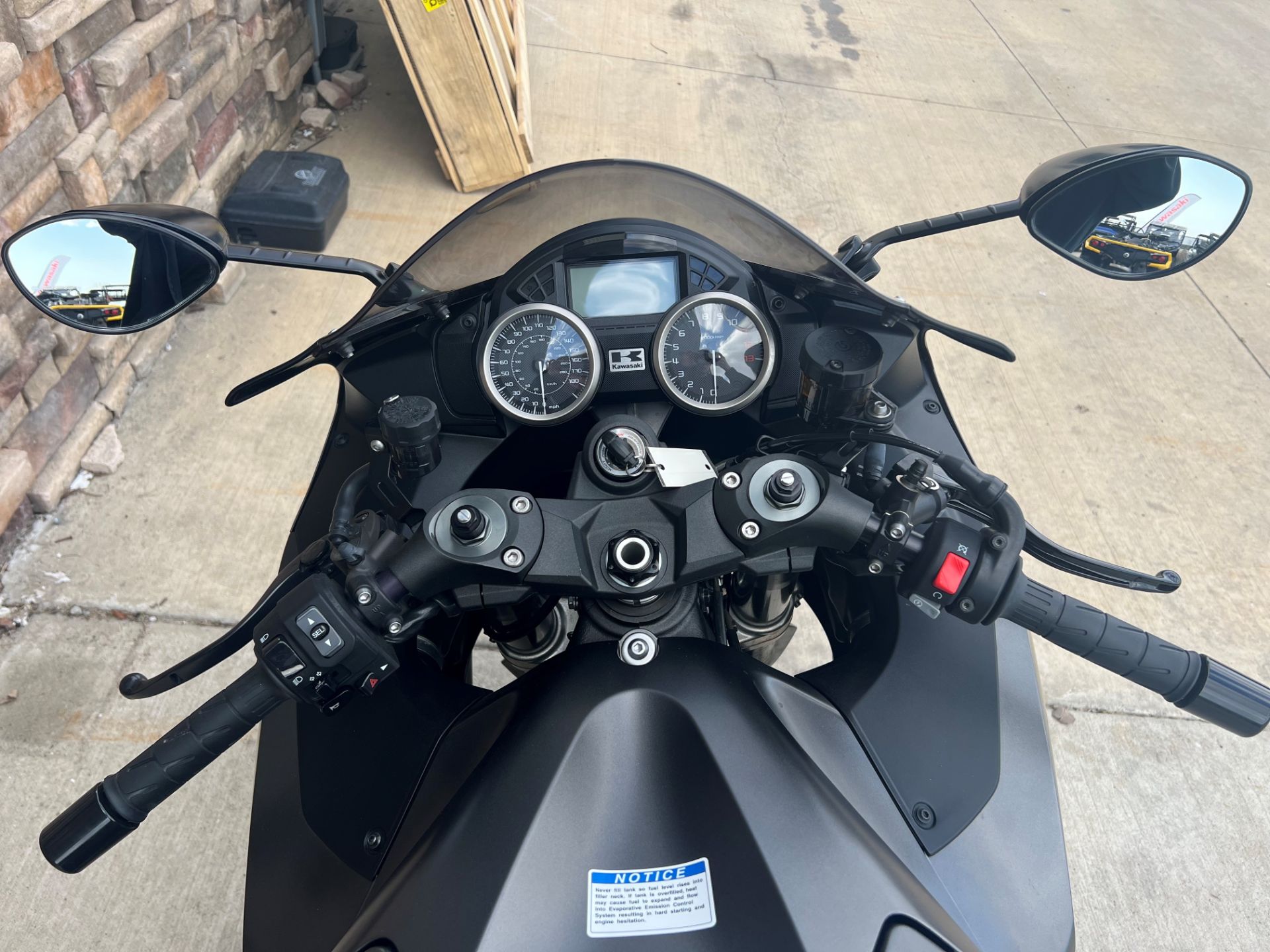 2023 Kawasaki Ninja ZX-14R ABS in Columbia, Missouri - Photo 2