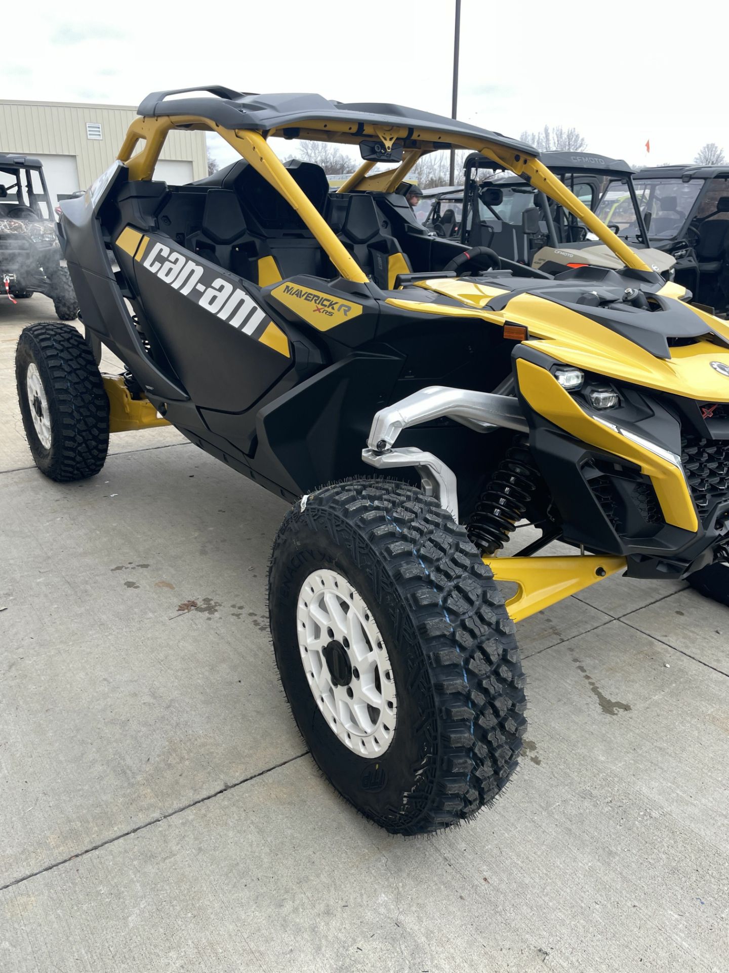 2024 Can-Am Maverick R X RS with Smart-Shox in Columbia, Missouri - Photo 5