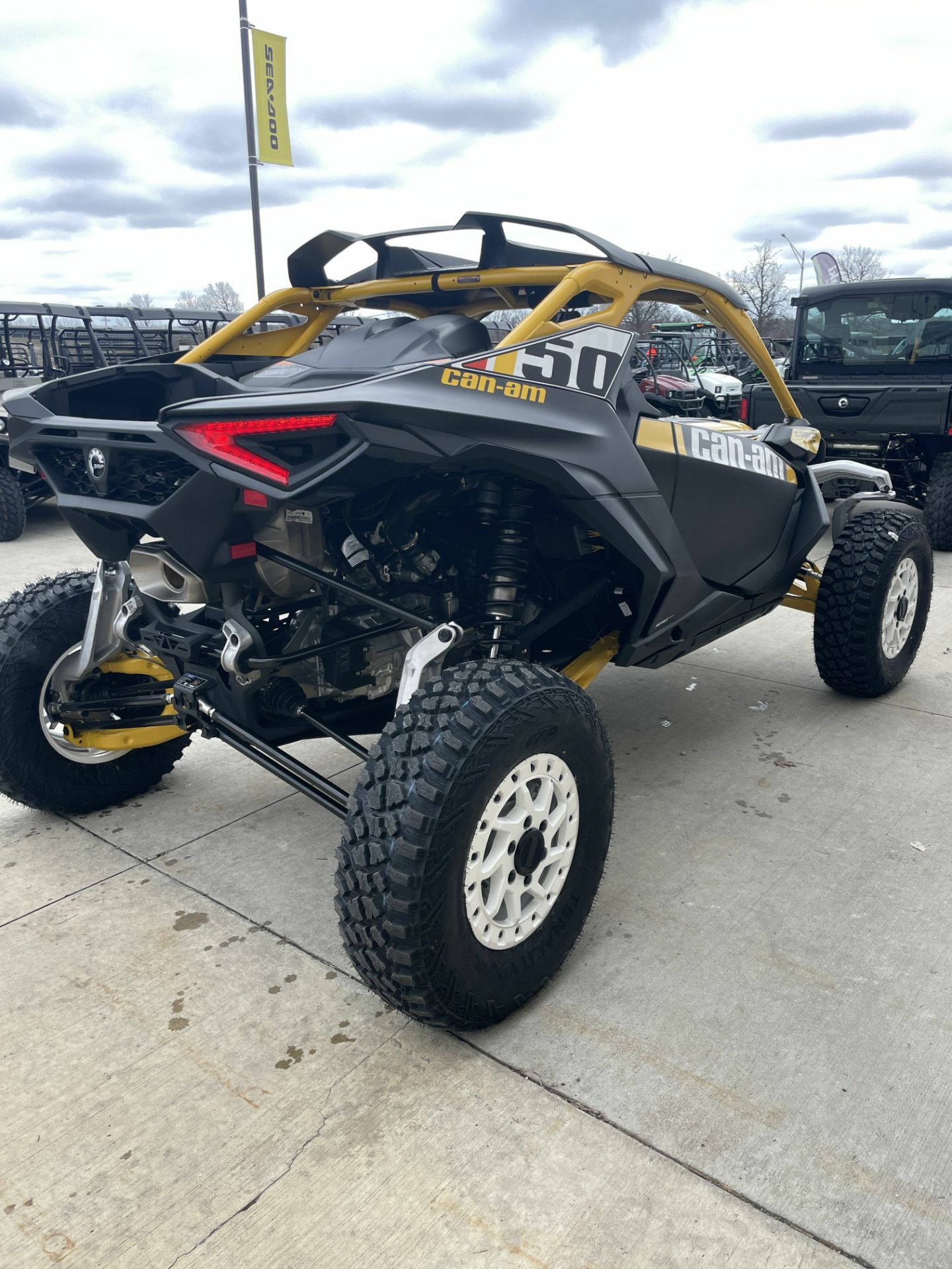 2024 Can-Am Maverick R X RS with Smart-Shox in Columbia, Missouri - Photo 7