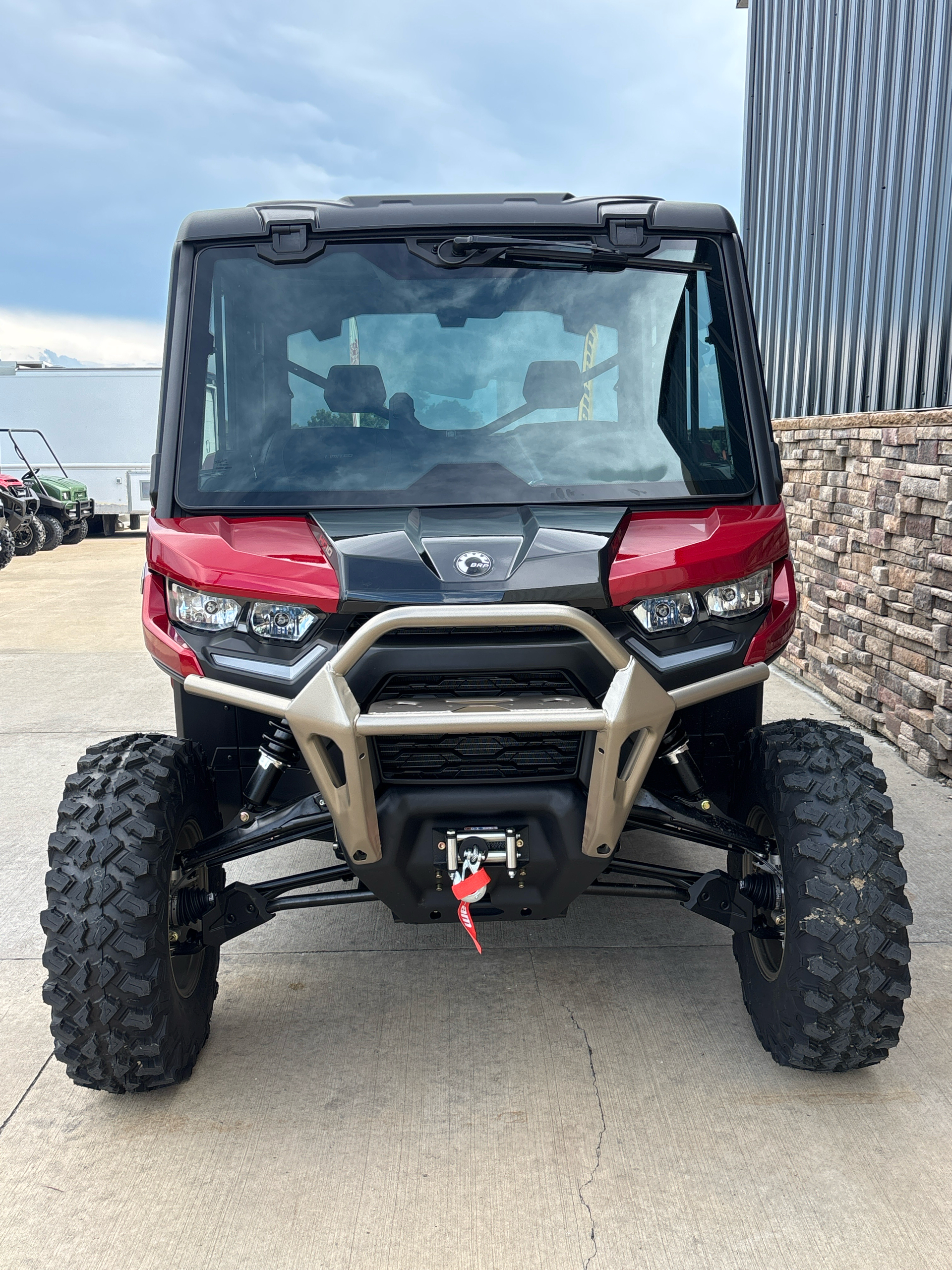 2025 Can-Am Defender MAX Limited in Columbia, Missouri - Photo 13
