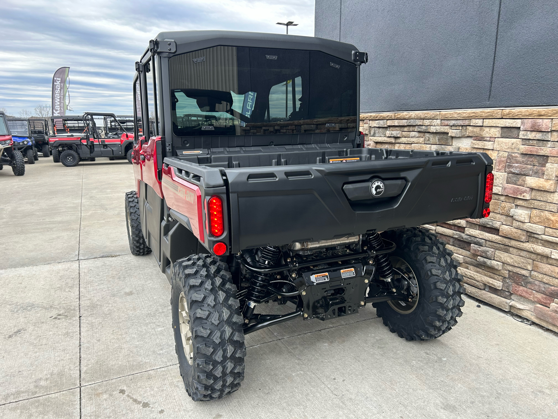 2025 Can-Am Defender MAX Limited in Columbia, Missouri - Photo 4