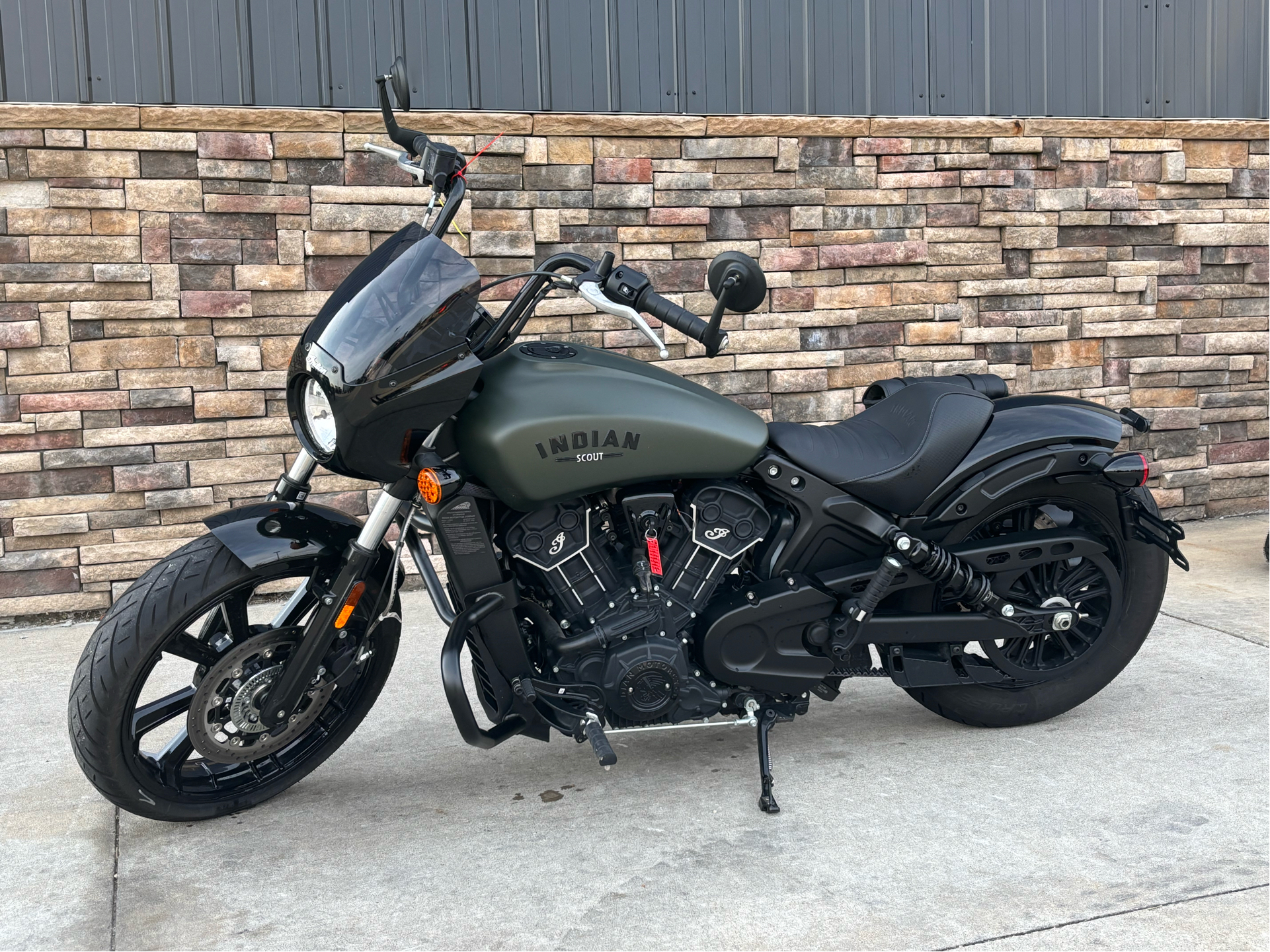 2023 Indian Motorcycle Scout® Rogue ABS in Columbia, Missouri - Photo 2