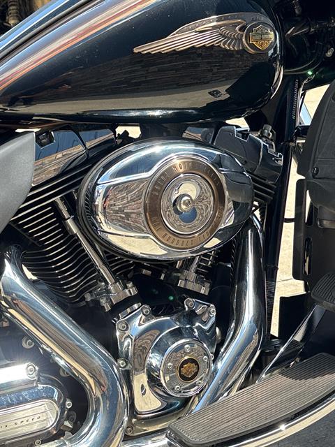2013 Harley-Davidson Electra Glide® Ultra Limited 110th Anniversary Edition in Columbia, Missouri - Photo 6