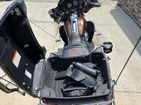 2013 Harley-Davidson Electra Glide® Ultra Limited 110th Anniversary Edition in Columbia, Missouri - Photo 7
