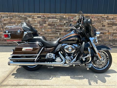 2013 Harley-Davidson Electra Glide® Ultra Limited 110th Anniversary Edition in Columbia, Missouri - Photo 15