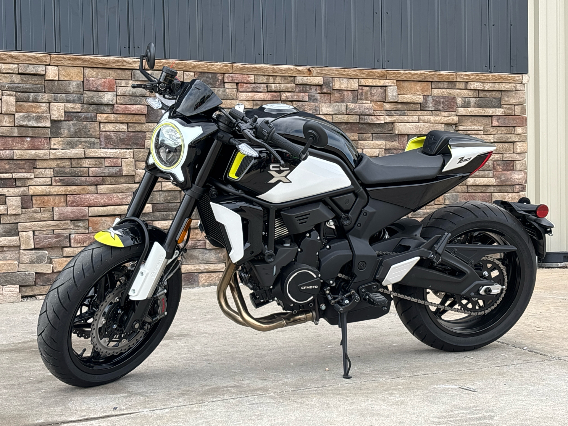 2024 CFMOTO 700CL-X Sport in Columbia, Missouri - Photo 2