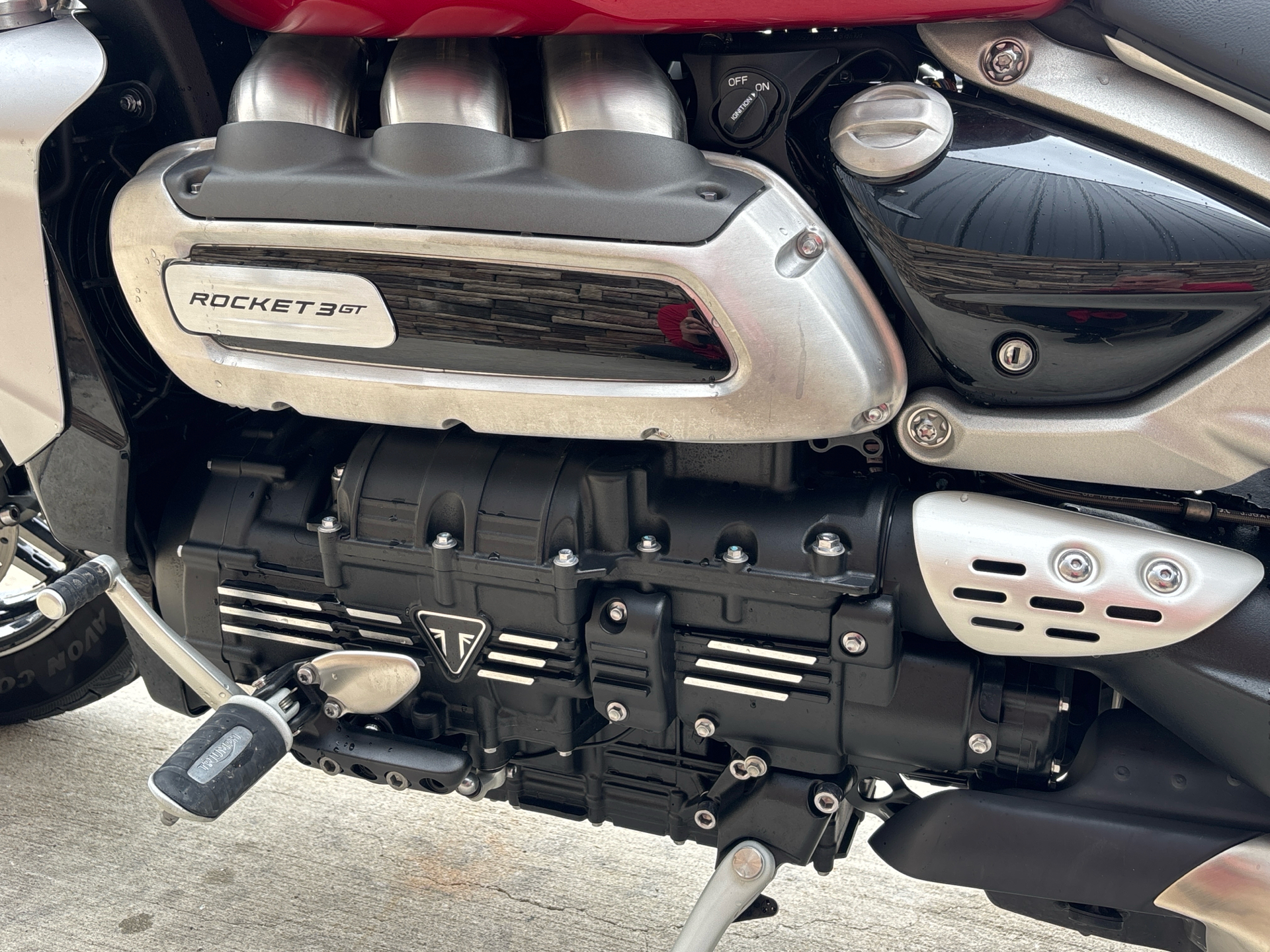 2023 Triumph Rocket 3 GT in Columbia, Missouri - Photo 9