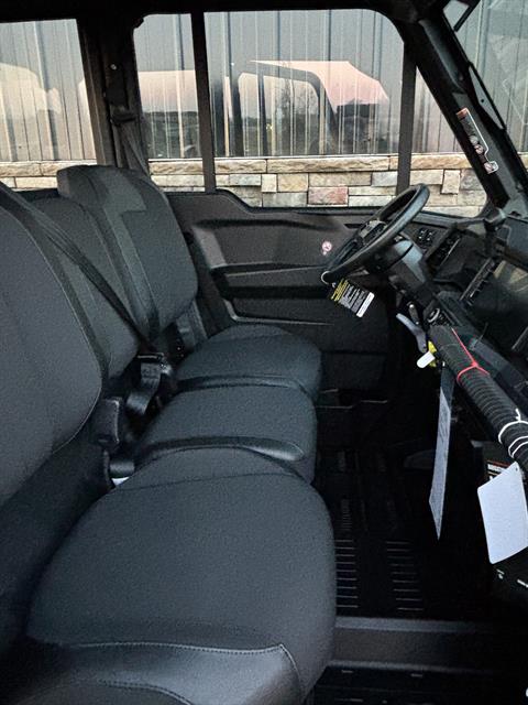 2026 Can-Am Defender MAX XT CAB HD11 in Columbia, Missouri - Photo 8