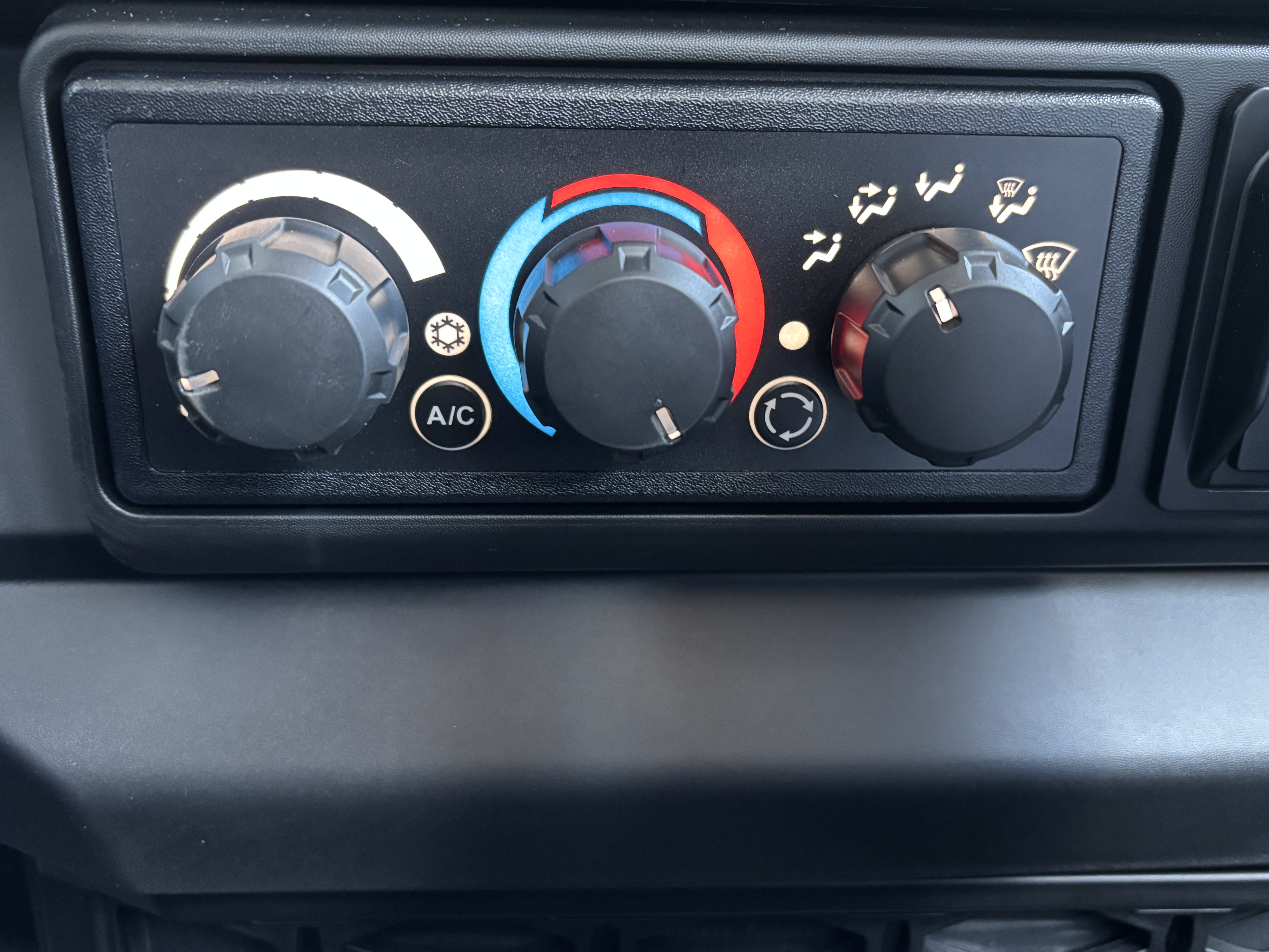 2026 Can-Am Defender MAX XT CAB HD11 in Columbia, Missouri - Photo 10