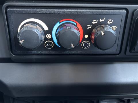 2026 Can-Am Defender MAX XT CAB HD11 in Columbia, Missouri - Photo 10