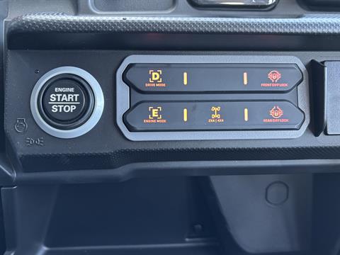 2026 Can-Am Defender MAX XT CAB HD11 in Columbia, Missouri - Photo 11